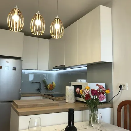 Apartment Walk St - Comfort One Bedroom With Balcony And View A2 Split