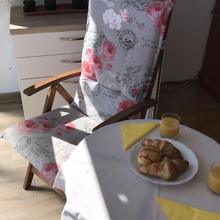 Apartment Walk St - Comfort One Bedroom With Balcony And View A2 *