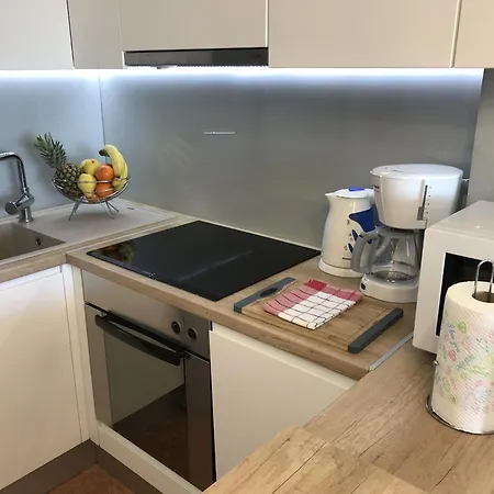 Διαμέρισμα Walk St - Comfort One Bedroom With Balcony And View A2 *