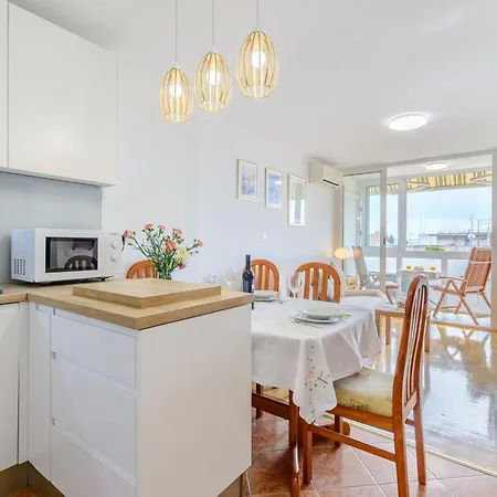 Walk St - Comfort One Bedroom With Balcony And View A2 Apartment Split