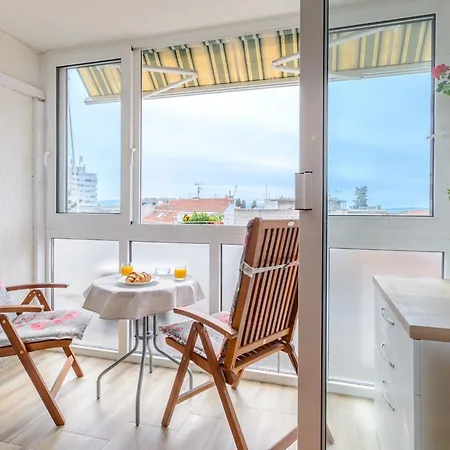 Walk St - Comfort One Bedroom With Balcony And View A2 Apartment